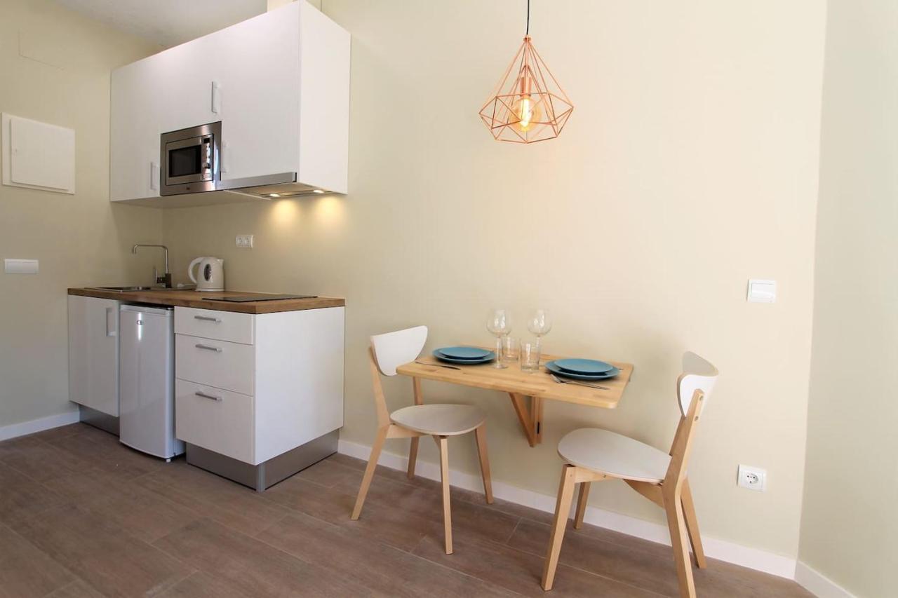 Petit Bijou - Beach Apartment III Castelldefels Bagian luar foto