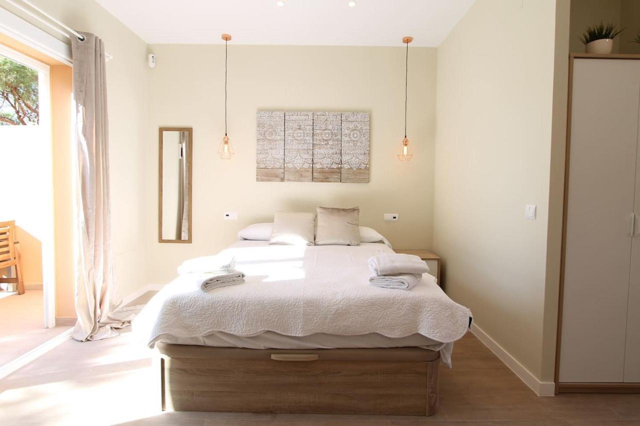 Petit Bijou - Beach Apartment III Castelldefels Bagian luar foto
